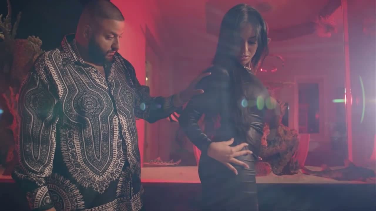 DJ Khaled Ft. Chris Brown, August Alsina, Future & Jeremih - Hold You Down