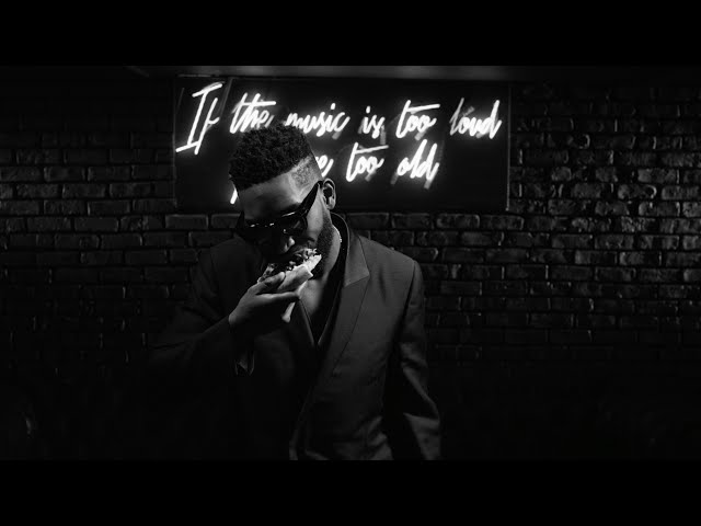 Tinie Tempah - Look At Me